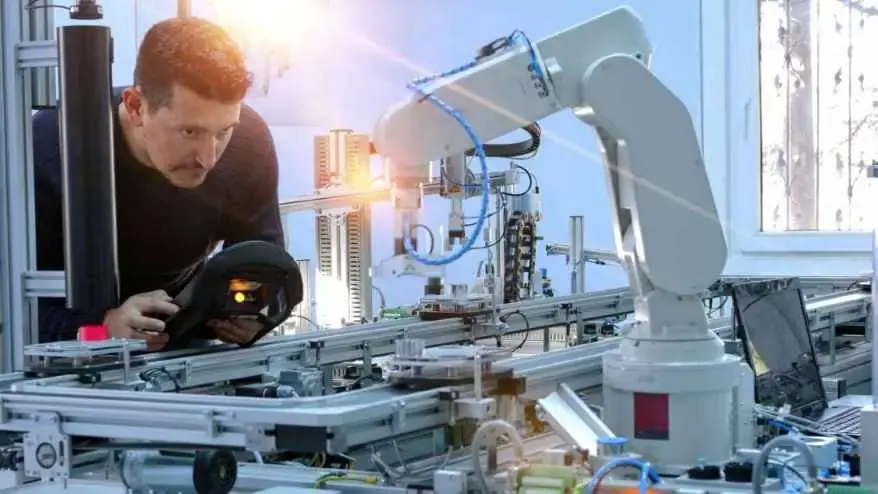 Role of a mechatronics engineer