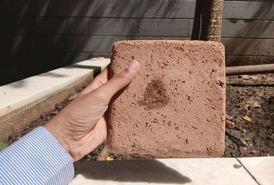 Unfired square block experiment - reKrafft