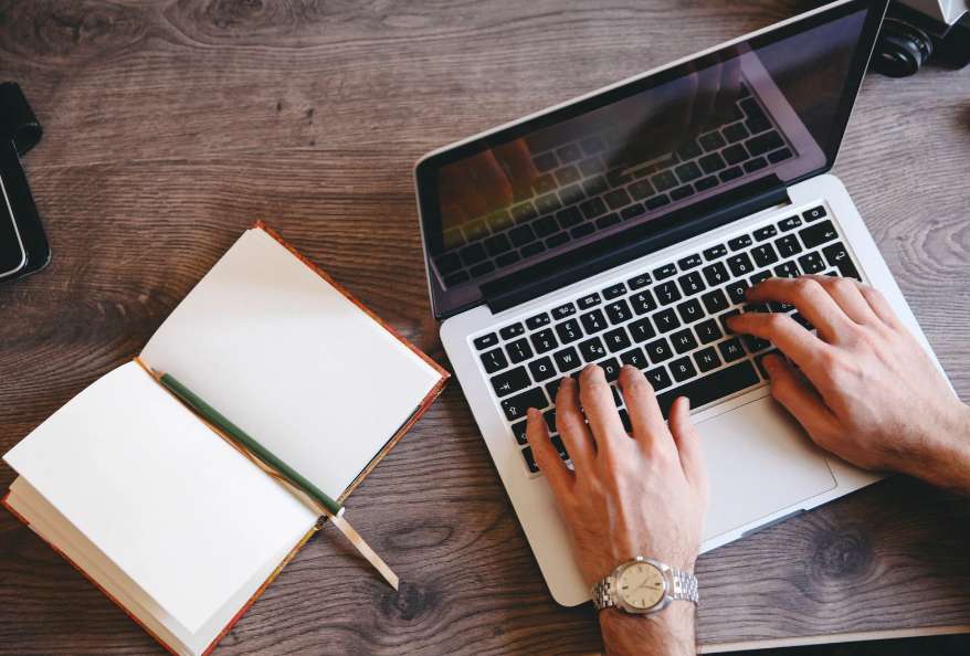 Automated Essay Writing vs Essay Writing Services